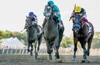 Now on 4-race win streak, Clicquot rallies to take Cotillion